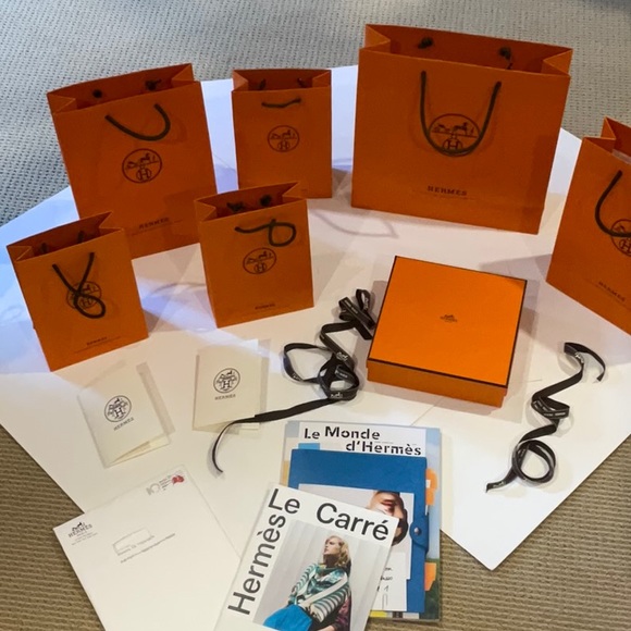 HERMÈS BUNDLE - Picture 4 of 12